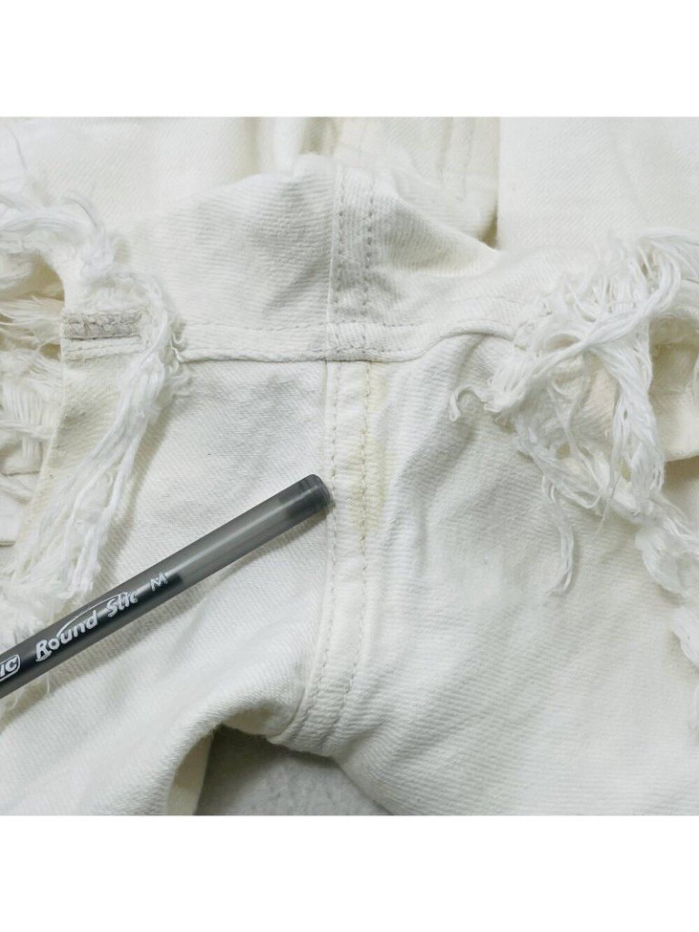 We The Free Booty Jean Shorts Women Size 25 Belt Button White Cutoff Distressed - Picture 5 of 10